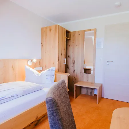 Bed & Breakfast Fischerhaus Garni